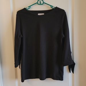 Kim Rogers,  black medium shirt